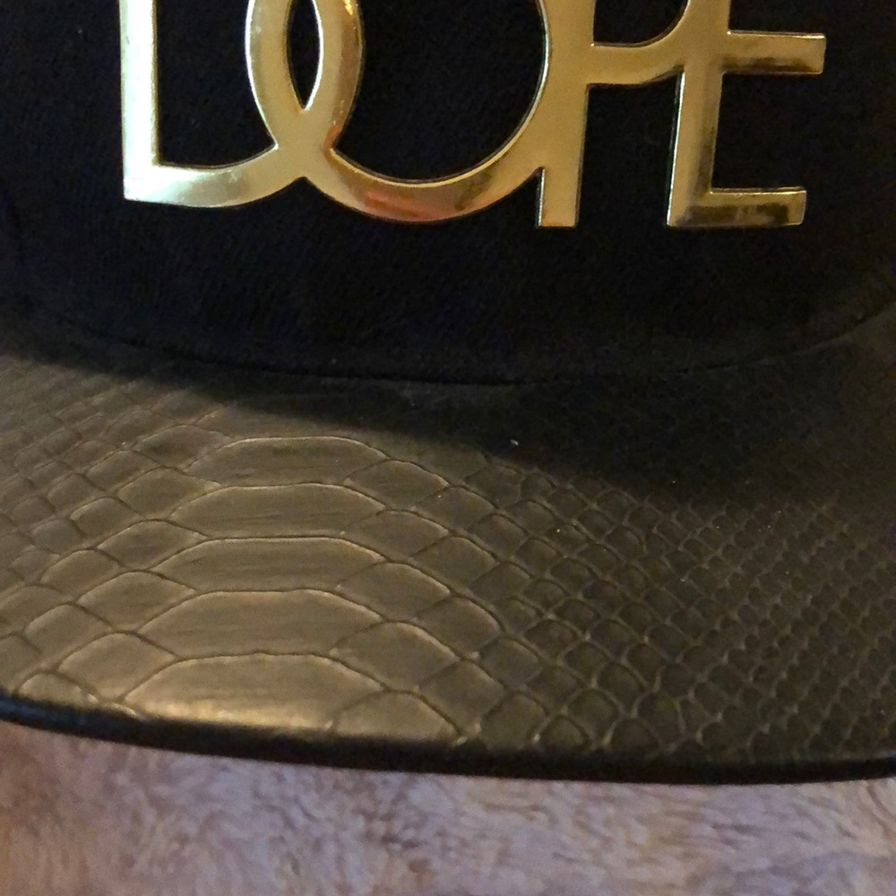 Script SnapBack hat - Picture 2 of 4